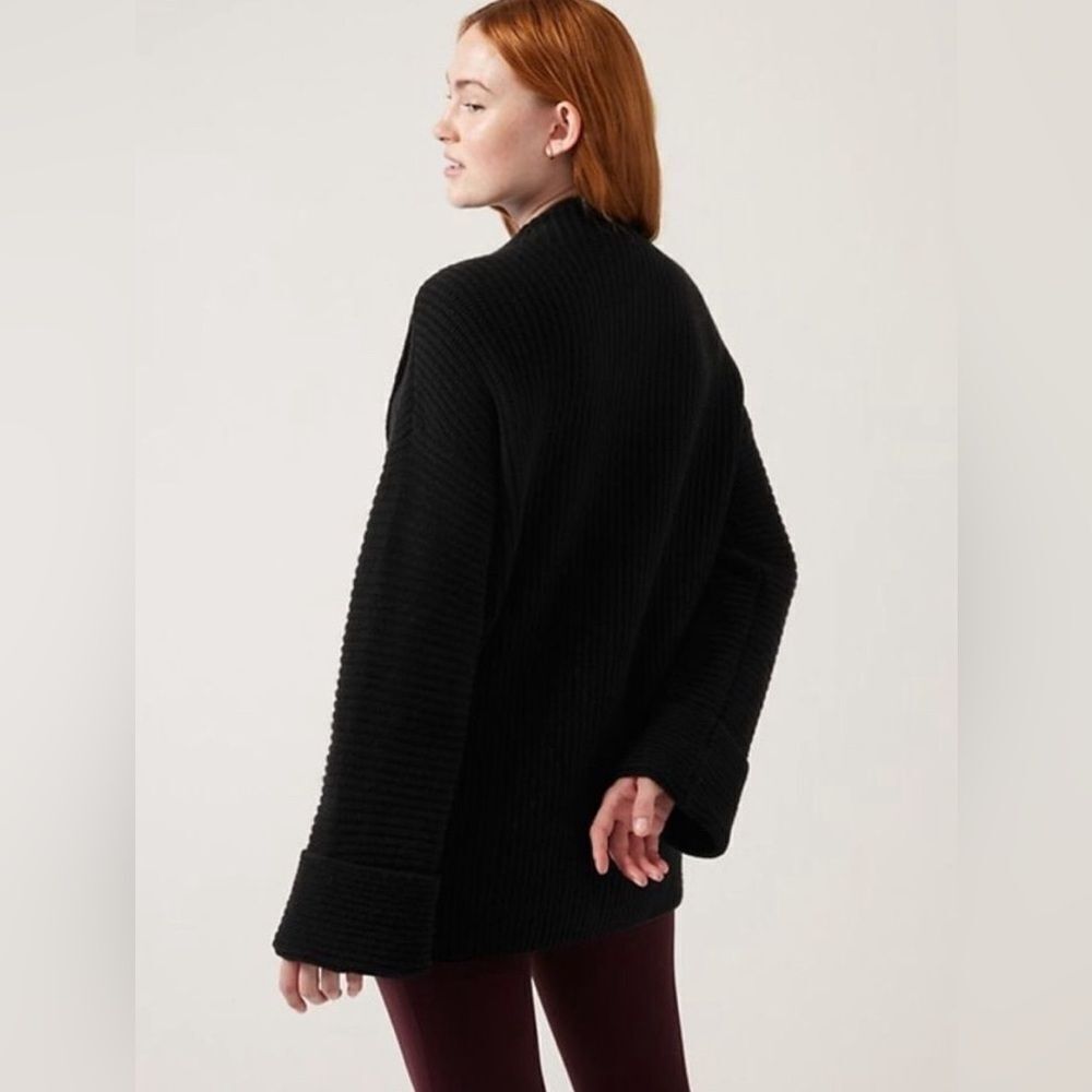 NWT Athleta Black Azalea Sweater Size Small - Picture 2 of 10